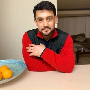 Meet your Posher, Khatera